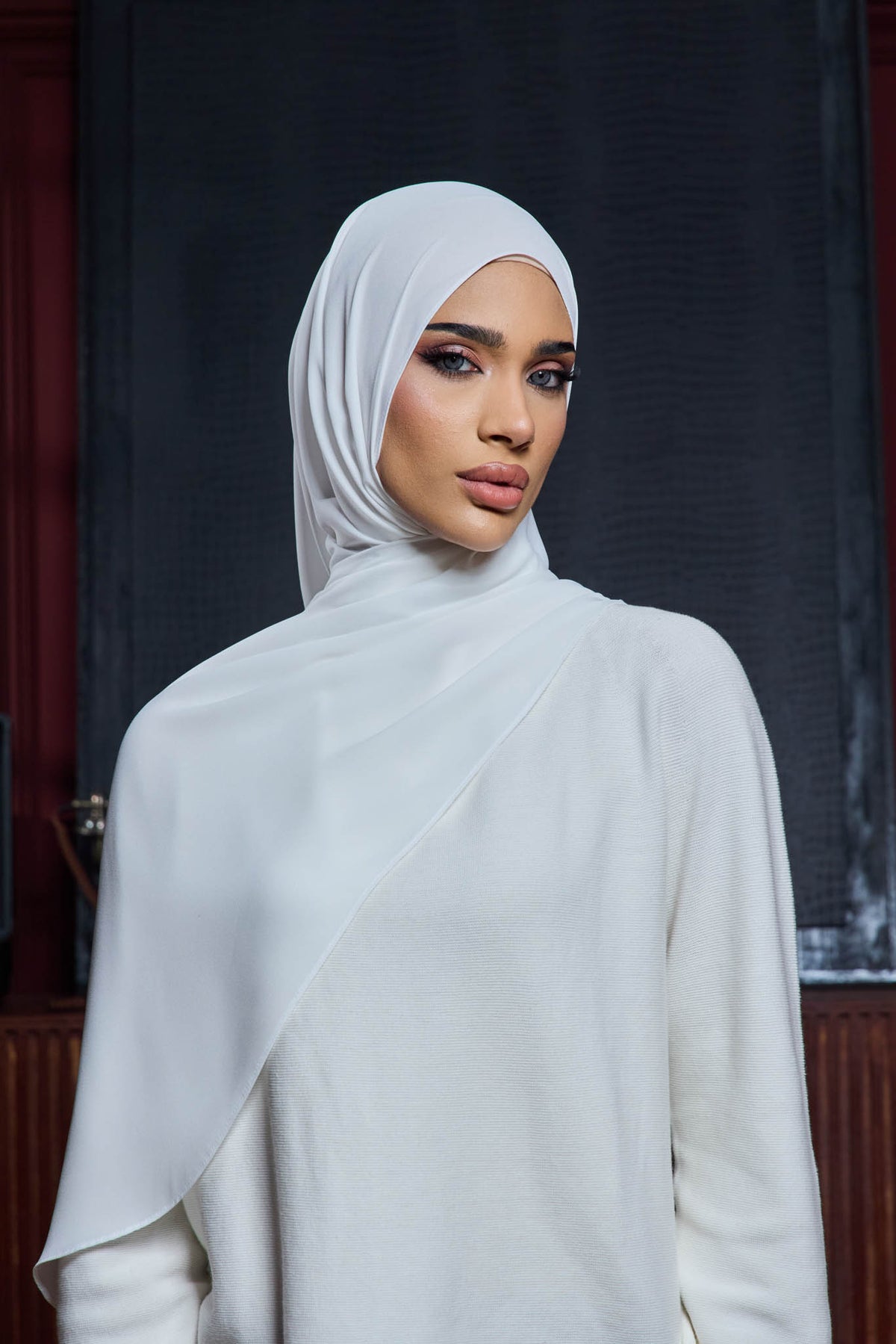 ADARAA PLAIN WHITE