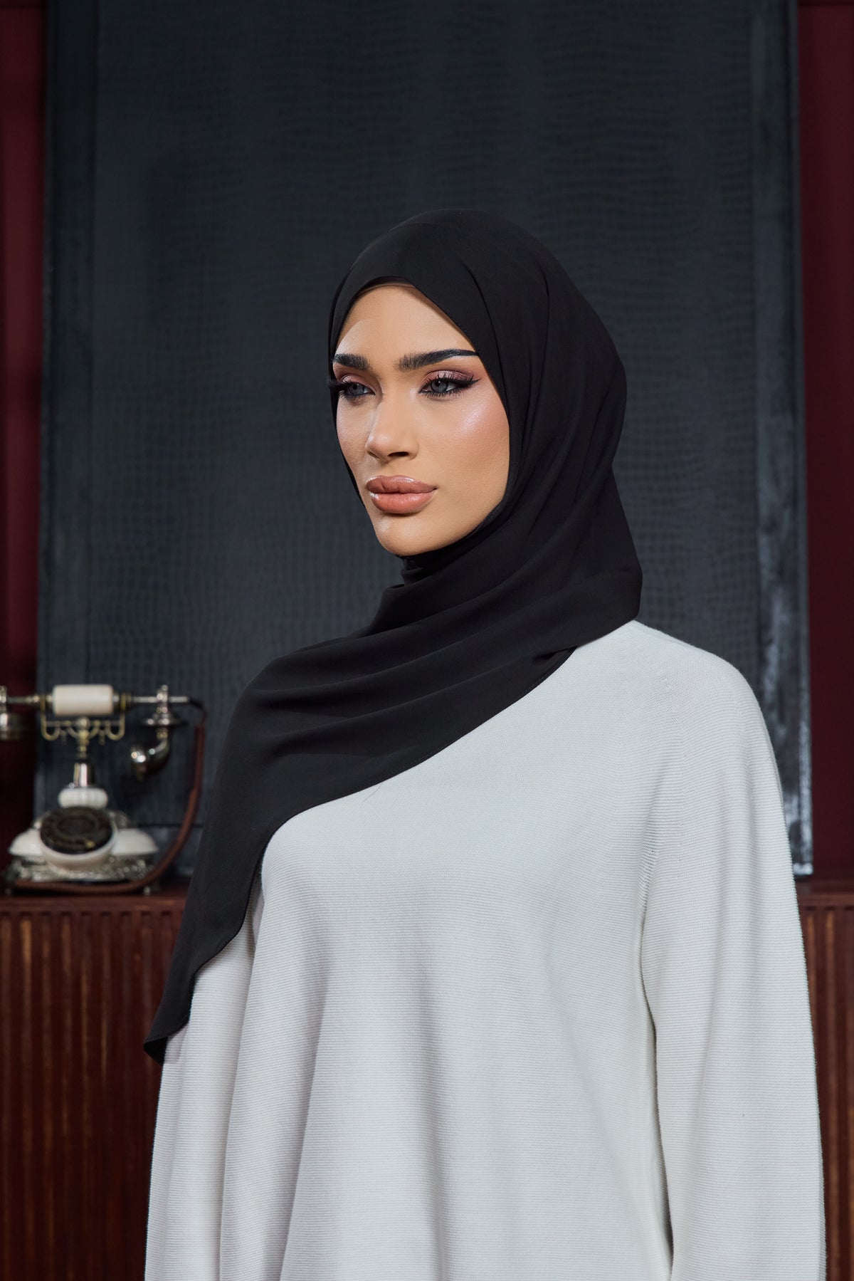 ADARAA PLAIN BLACK