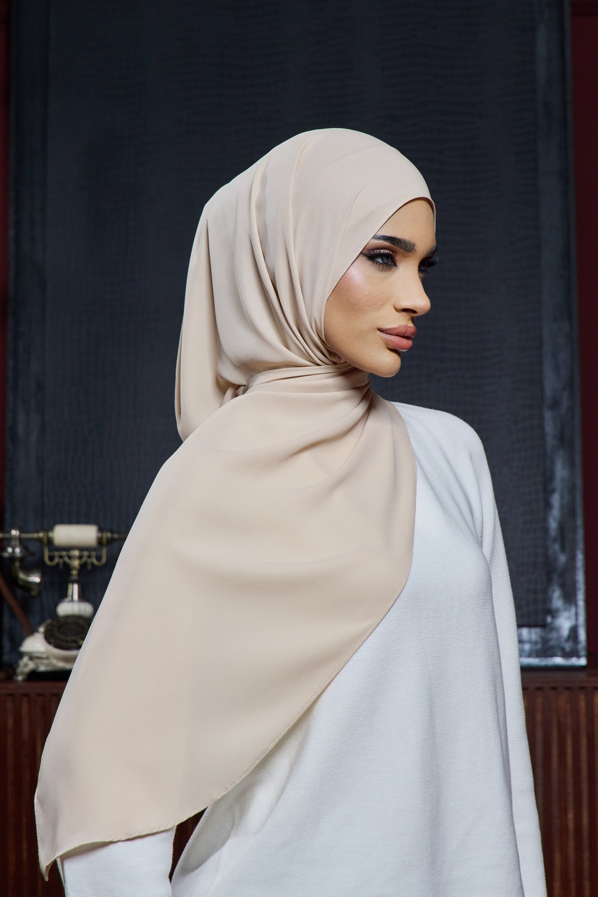 ADARAA PLAIN CREAM NUDE