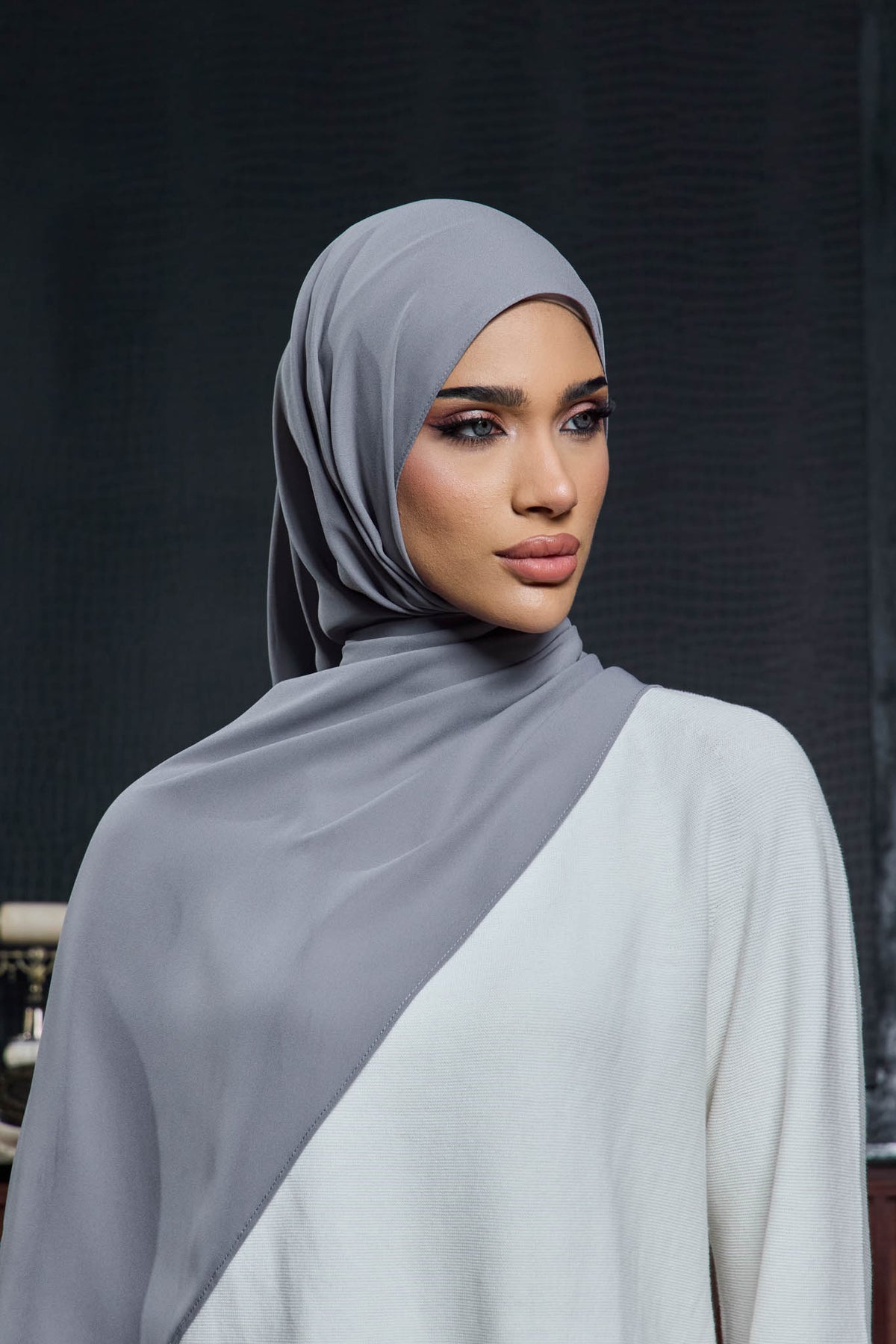 ADARAA PLAIN GREY